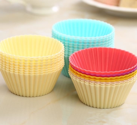 FDA-formt Standardsilikonkleiner kuchen Form des kleinen Kuchens kundenspezifische pantone 12pcs/sets Farbe